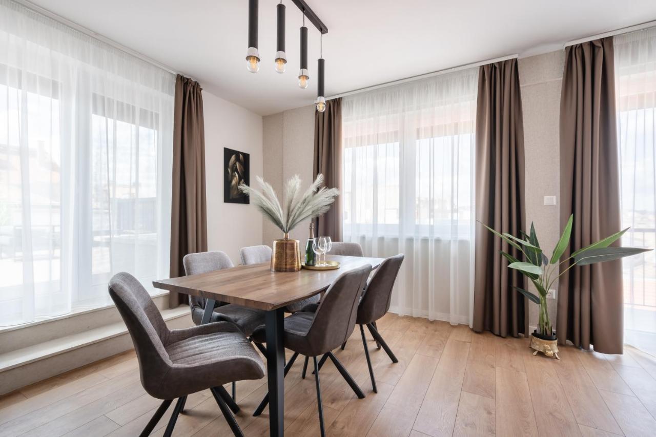 The Rose Garden Budapest Apartments Экстерьер фото