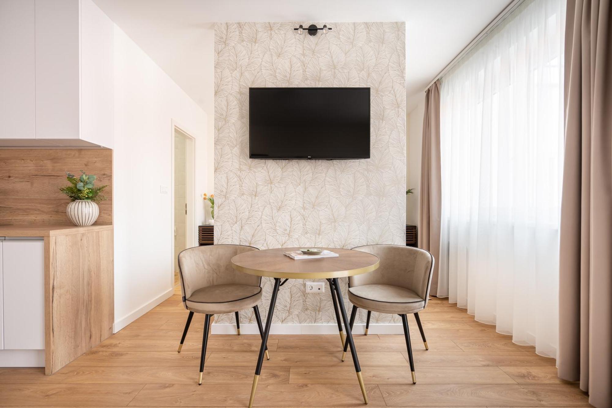 The Rose Garden Budapest Apartments Экстерьер фото