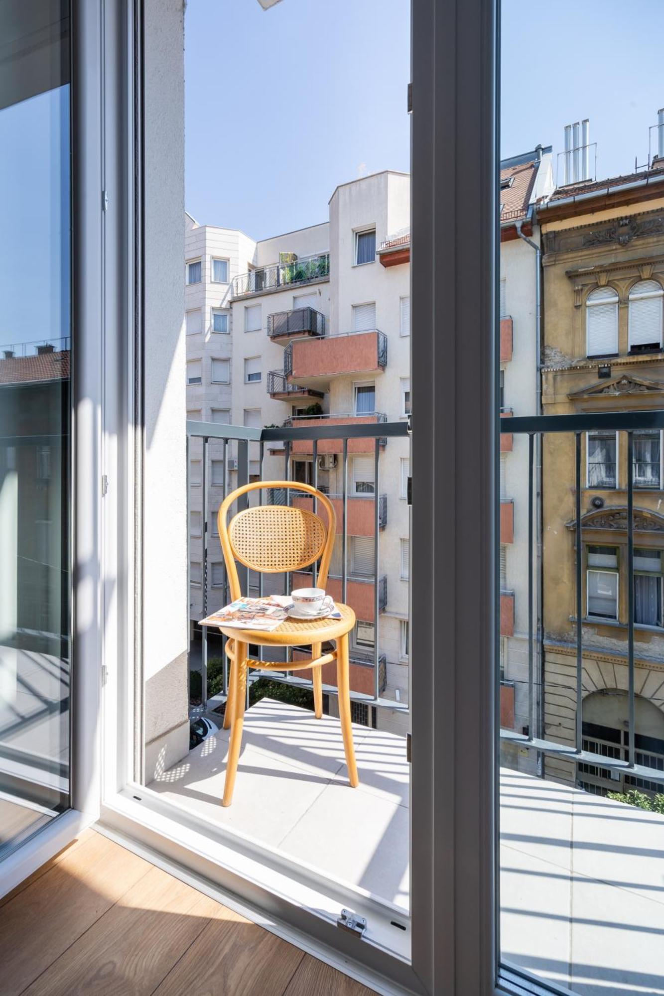 The Rose Garden Budapest Apartments Экстерьер фото